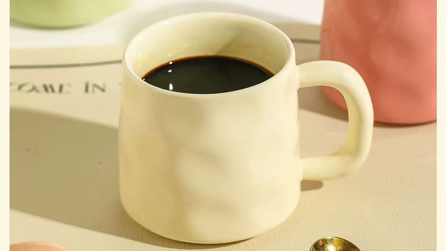 遼寧陶瓷杯具三人,陶瓷杯具