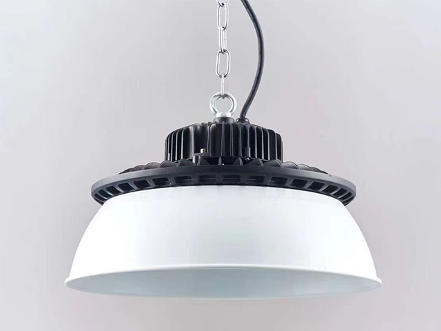 小型籃球場館燈使用壽命 湖北昌遠體育設施工程供應