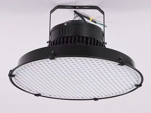 重慶防眩光羽毛球場(chǎng)館燈吊燈 湖北昌遠(yuǎn)體育設(shè)施工程供應(yīng)