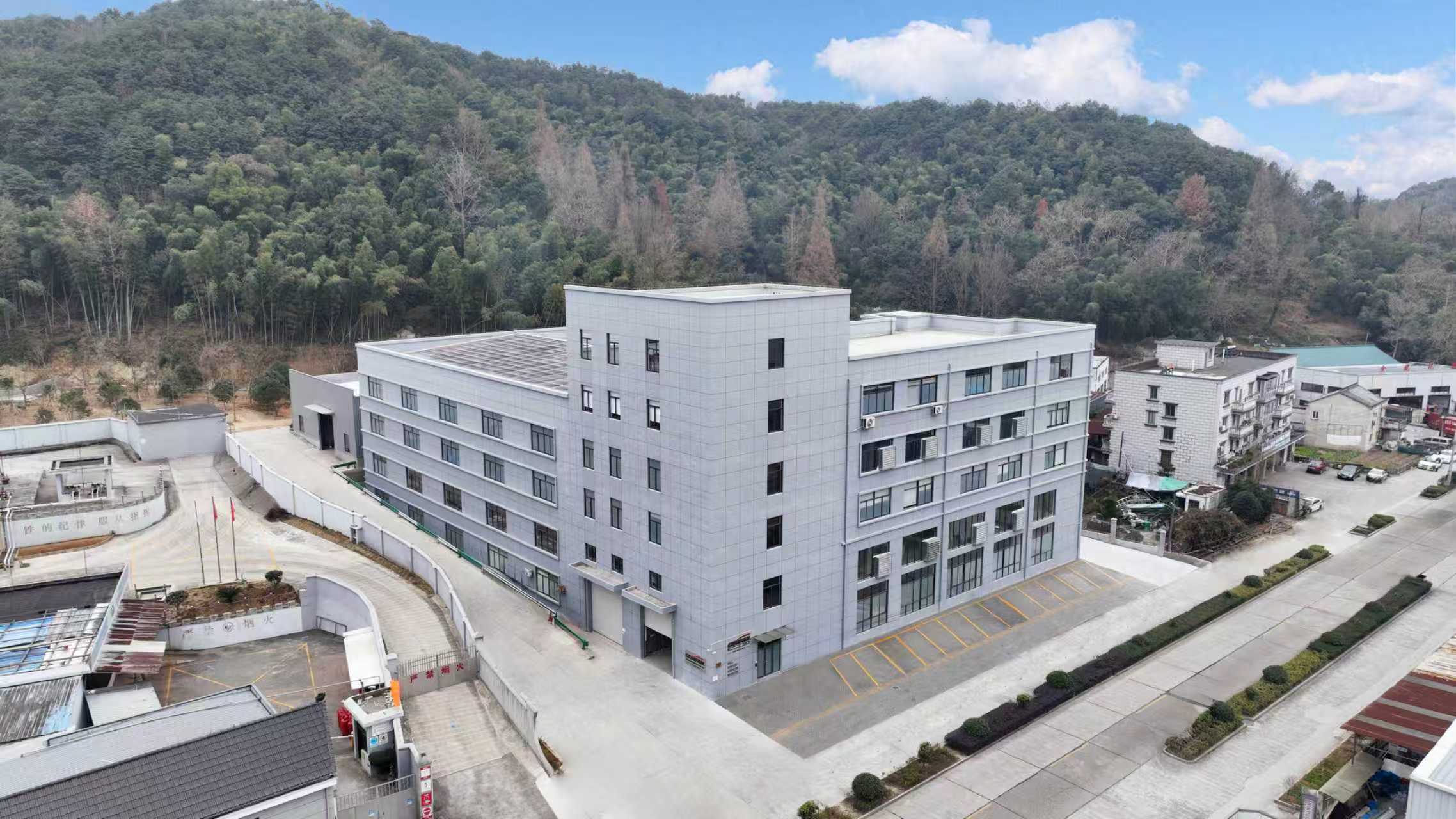 Ce5b8e7f8036a874ec37dee74c29040a