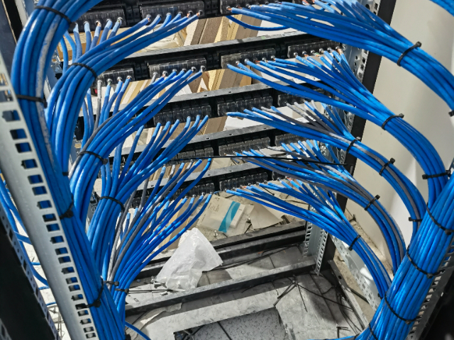 松江區(qū)辦公室綜合布線廠家 上海鉅珩電子科技供應(yīng)