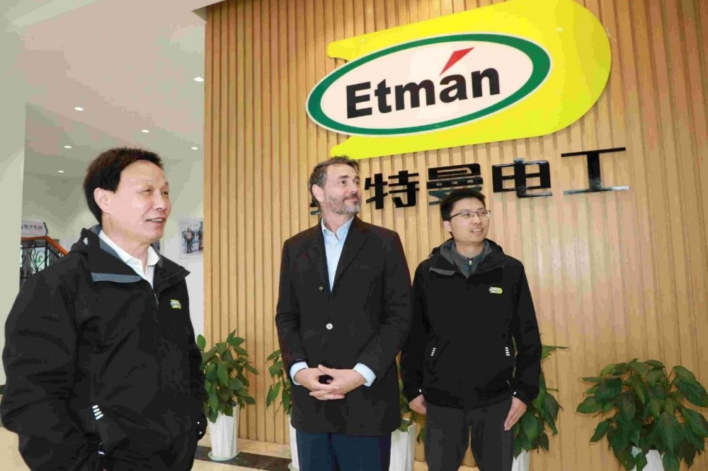 挪威王國(guó)駐上海領(lǐng)事館總領(lǐng)事宋韜(Tobias F. Svenningsen)先生參觀考察英特曼