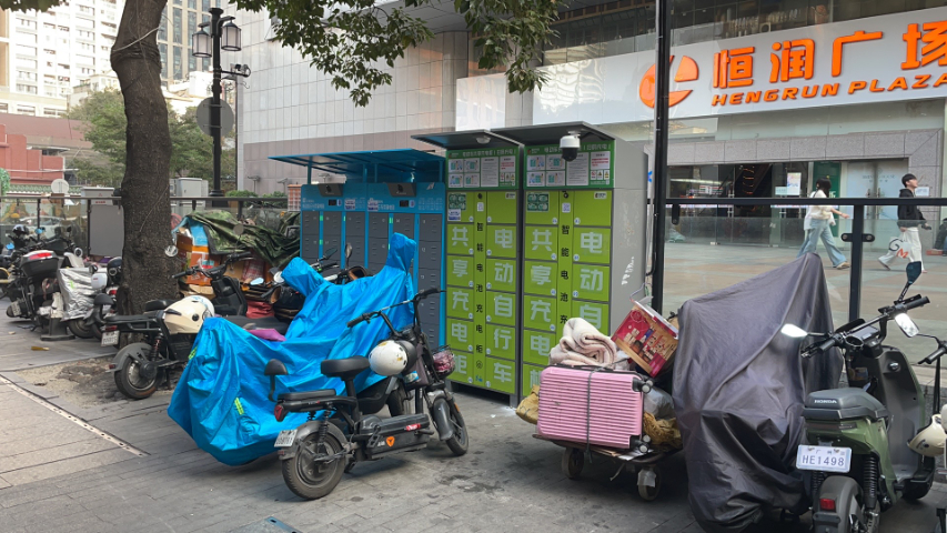 南昌小區(qū)電動自行車充電柜 磐眾科技供應;