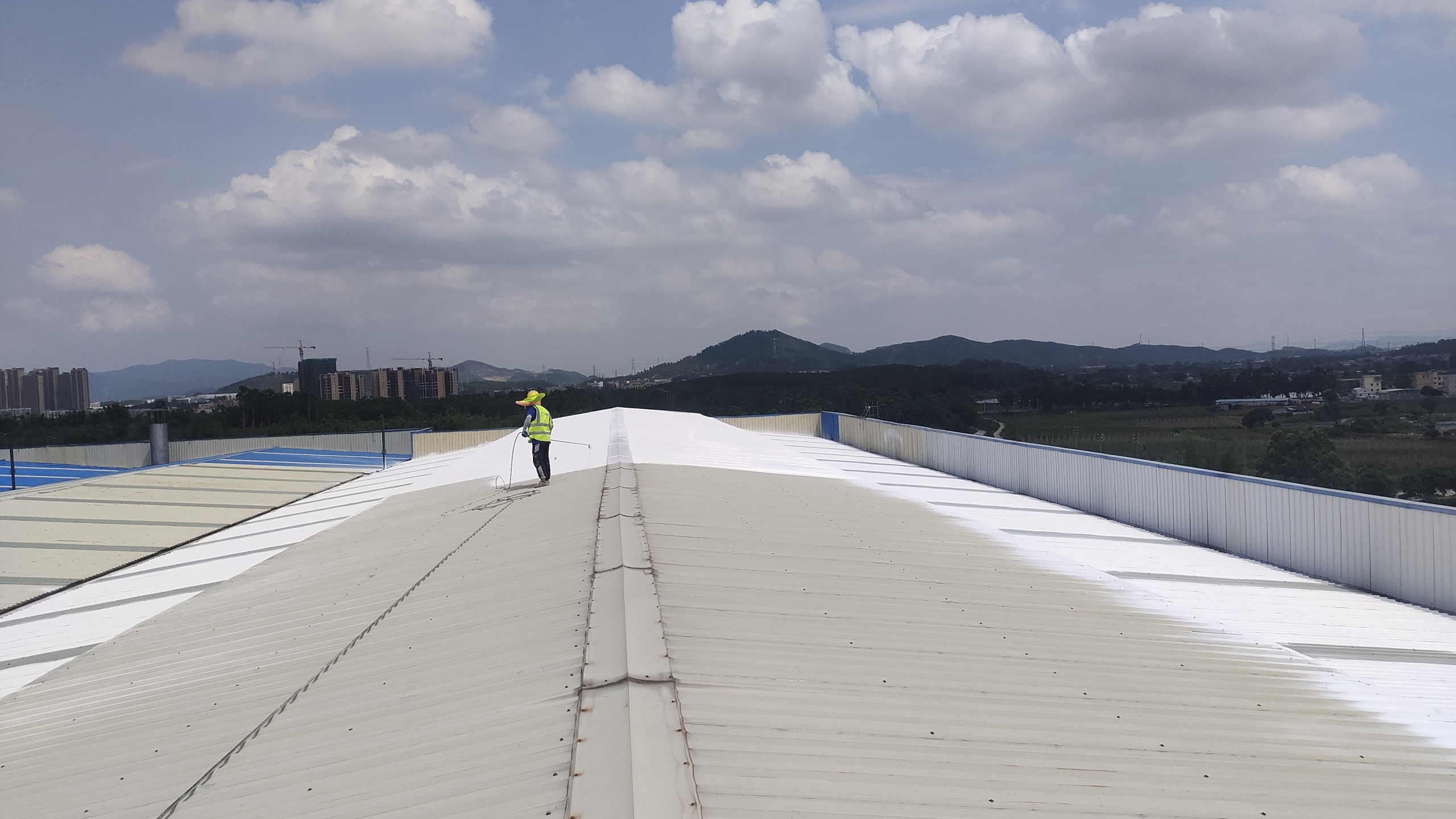 工业厂房隔热降温：特逸舒系统化热负荷治理方案