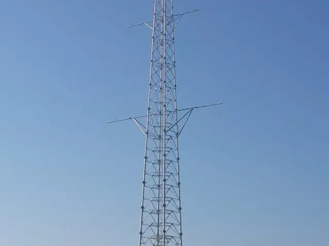 防水測風(fēng)塔機(jī)械設(shè)備 鑄造輝煌 河北泰晶鋼結(jié)構(gòu)工程供應(yīng);