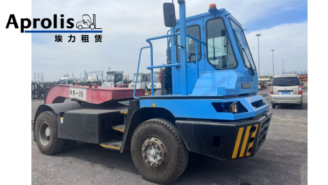 物流港碼頭牽引車港口搬運車輛租賃多型號 埃力設備租賃供應