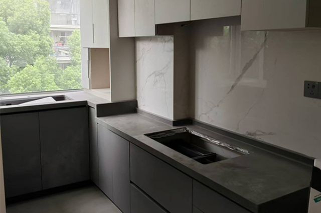 上海U型櫥柜多少錢一平 貼心服務(wù) 上海雅茜詩智能家居供應(yīng)