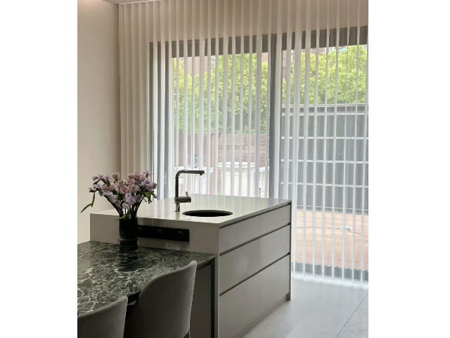 深圳垂直柔紗簾咨詢 服務(wù)為先 深圳市達(dá)麗雅裝飾制品供應(yīng);