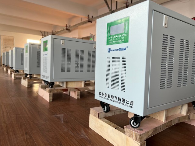 三相交流全全自動穩(wěn)壓器廠家報價多少錢,穩(wěn)壓器