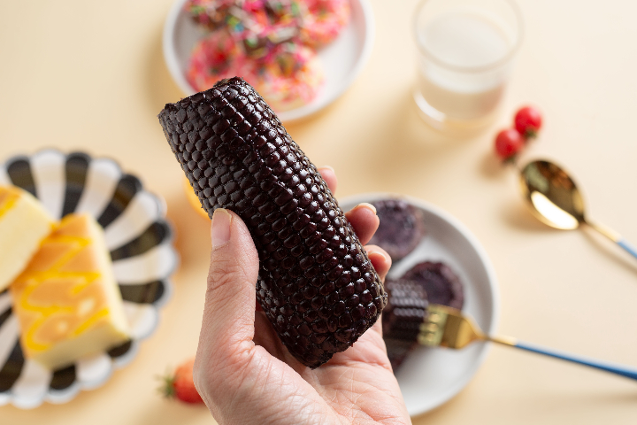 新疆黑玉米廠家電話 內(nèi)蒙古傻小胖食品供應(yīng)