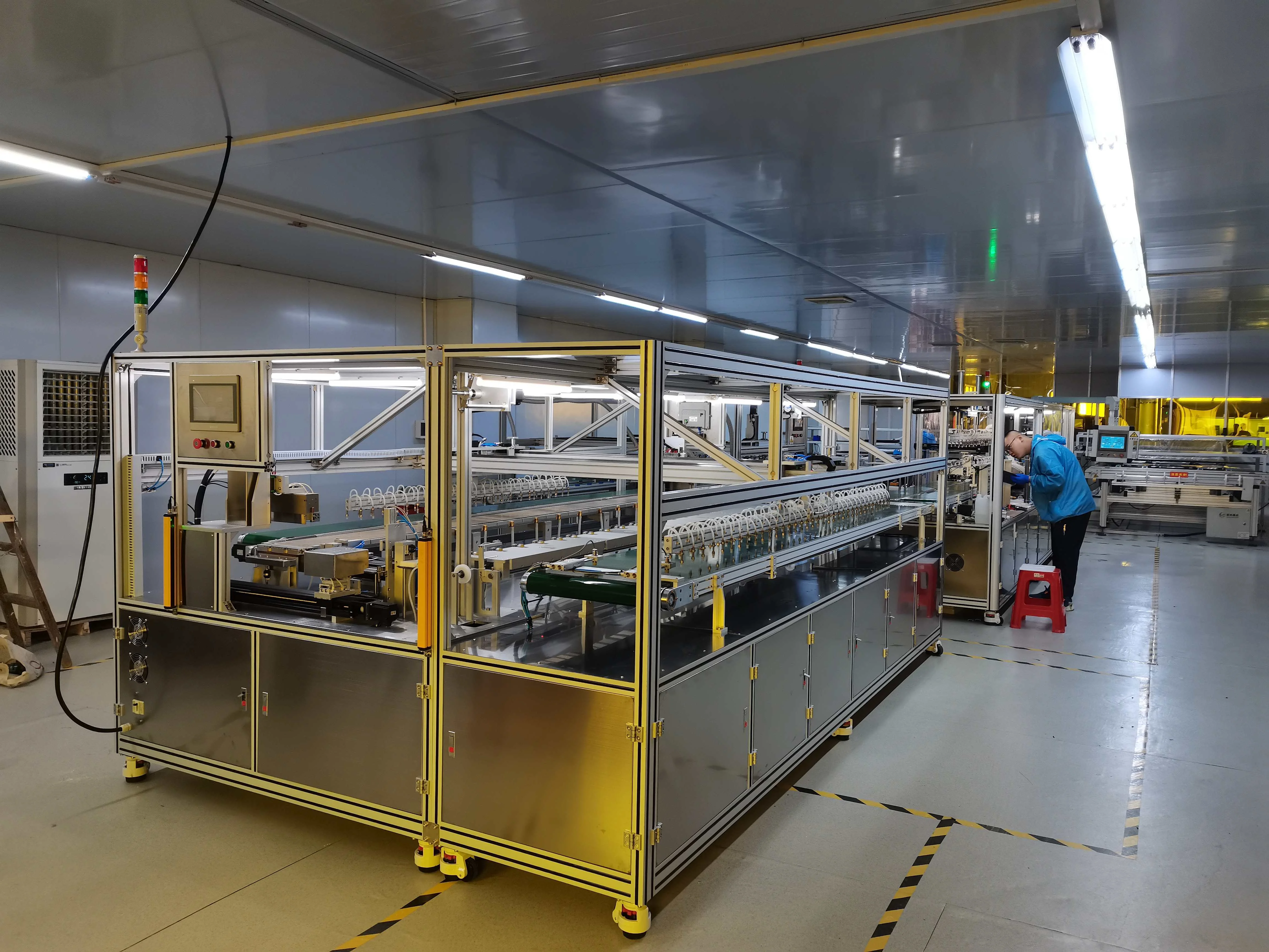 光伏電池串端焊機