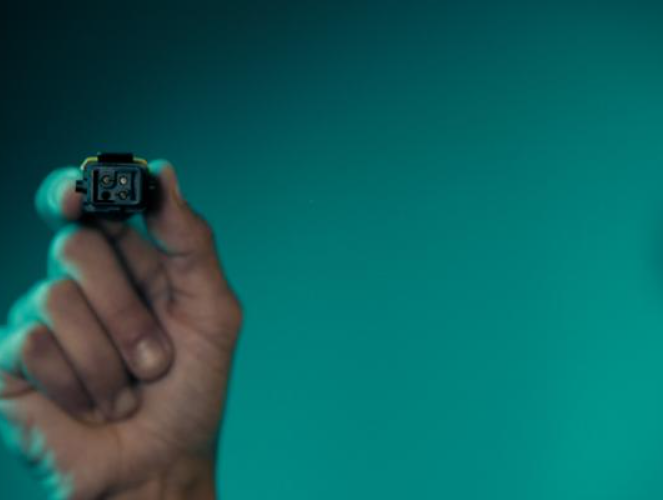 鋰電出海，制造UL508機(jī)柜為何要選擇浩亭連接器？