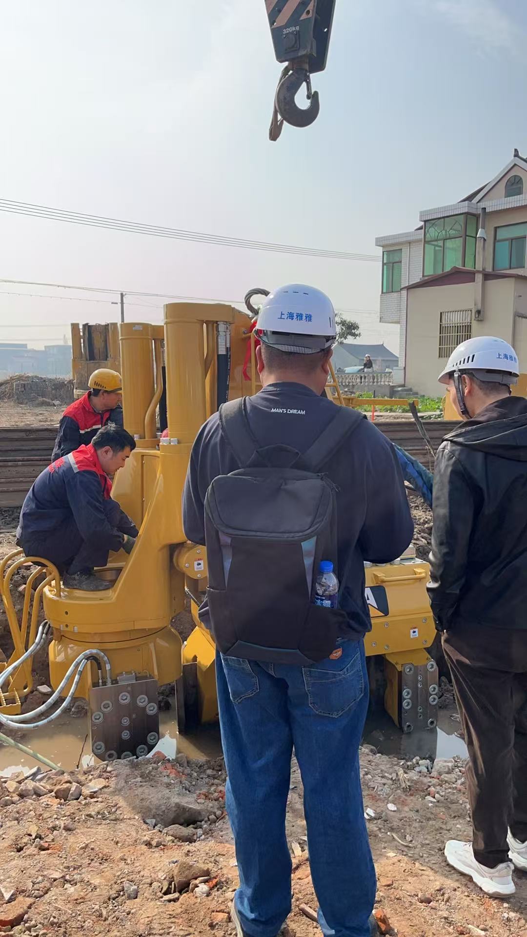 中國臺灣客戶南通工地驗(yàn)收機(jī)器