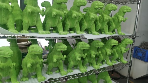 植絨工藝品：小恐龍