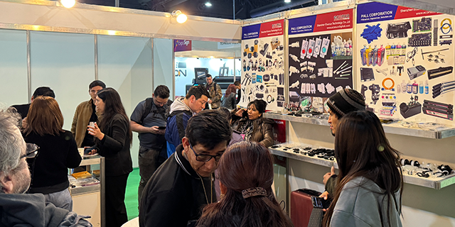 美国个性化定制广告展团队