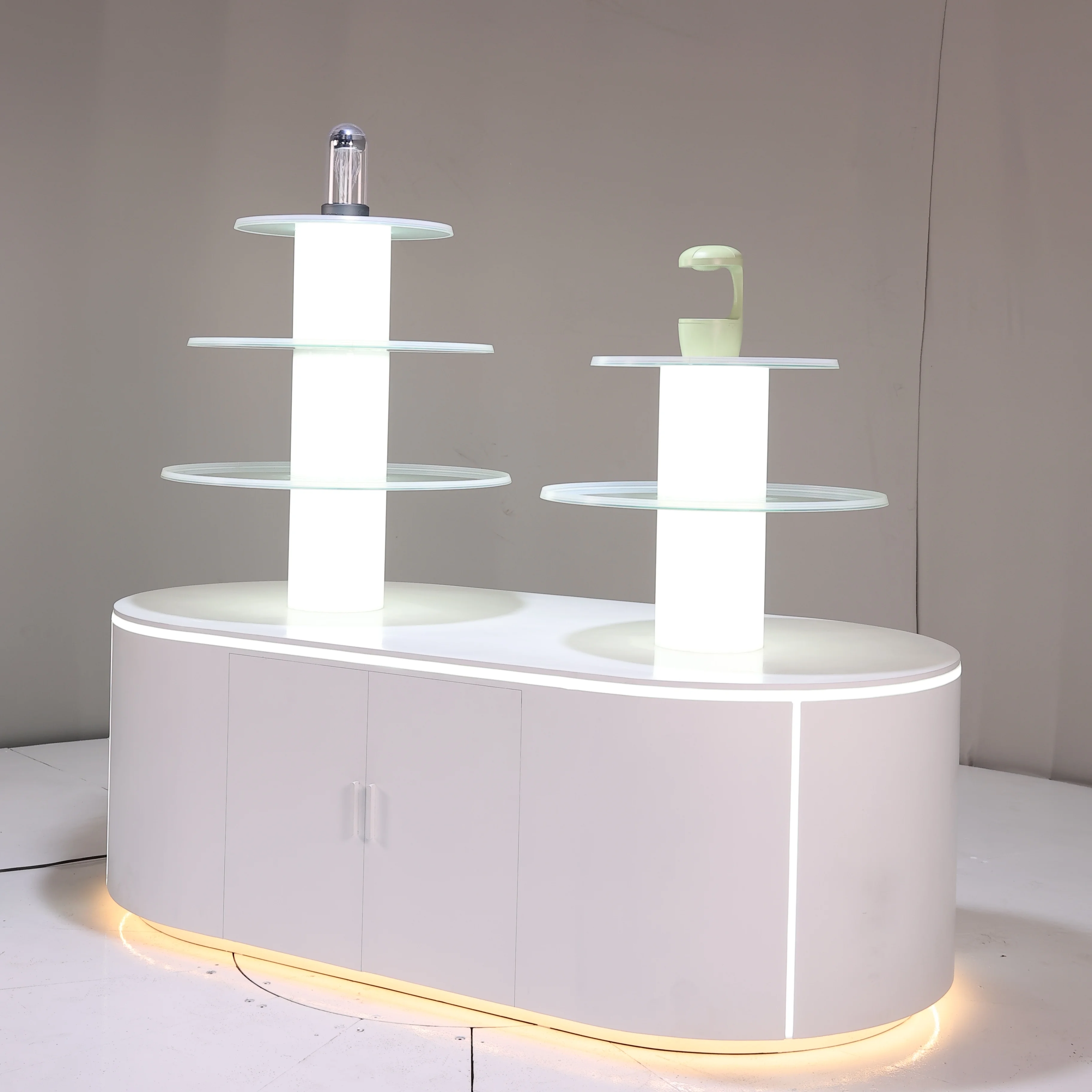 Rotating Triangular Exhibit Electric Rotating Exhibition Stand Manufacturer China