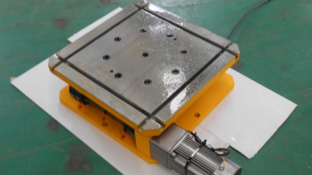 江蘇雙軸轉(zhuǎn)臺(tái)生產(chǎn)廠家 服務(wù)為先 四川眾莘旋轉(zhuǎn)機(jī)械設(shè)備供應(yīng)