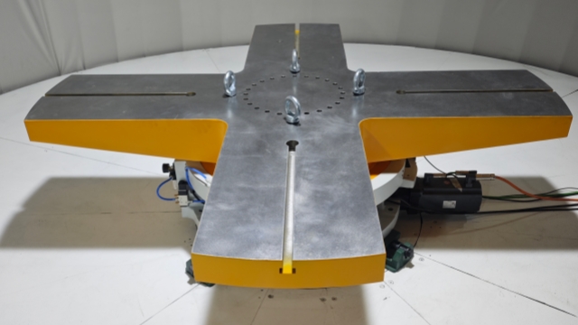 四川伺服轉(zhuǎn)臺制造商 值得信賴 四川眾莘旋轉(zhuǎn)機(jī)械設(shè)備供應(yīng);