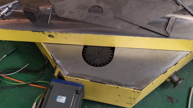 四川工業(yè)旋轉(zhuǎn)平臺(tái) 誠信為本 四川眾莘旋轉(zhuǎn)機(jī)械設(shè)備供應(yīng);