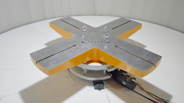 浙江機(jī)械旋轉(zhuǎn)臺(tái)哪家質(zhì)量好 值得信賴 四川眾莘旋轉(zhuǎn)機(jī)械設(shè)備供應(yīng)