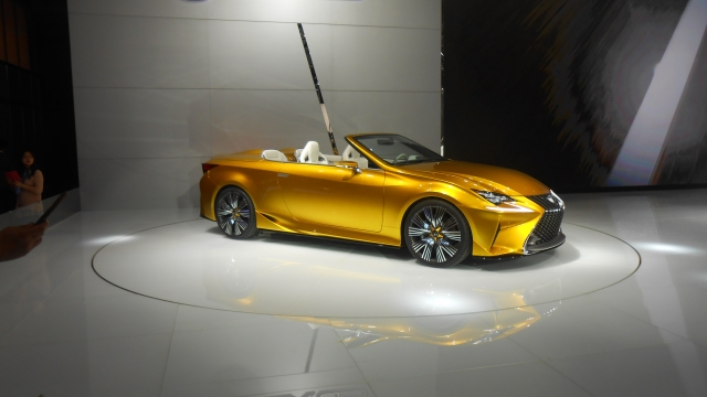 四川汽车回转展台厂家,汽车转台