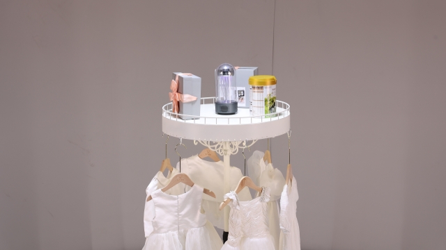 成都升降旋转展台价格,商品展示