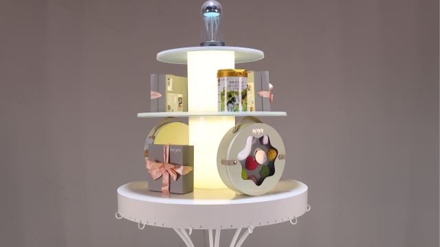 广州化妆品旋转展台解决方案,商品展示