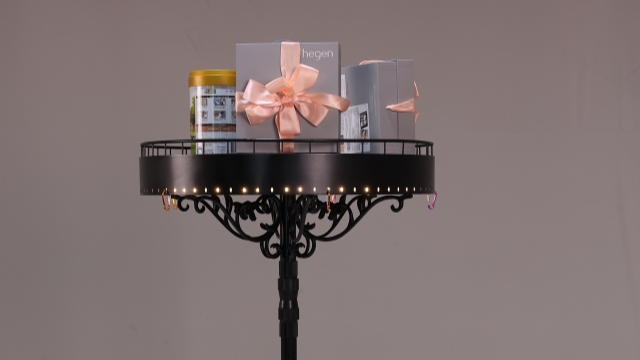 上海箱包回转展台定制厂家,商品展示