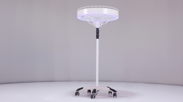 上海箱包回转展台定制厂家,商品展示