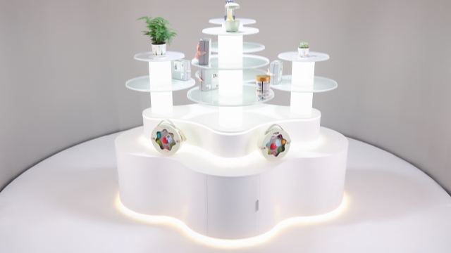 江苏升降旋转展台供应商,商品展示