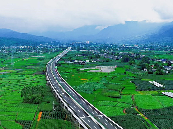 峨漢高速項目