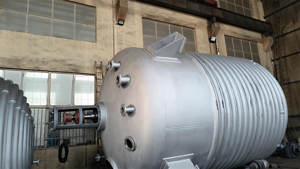 反應(yīng)釜類(lèi)設(shè)備