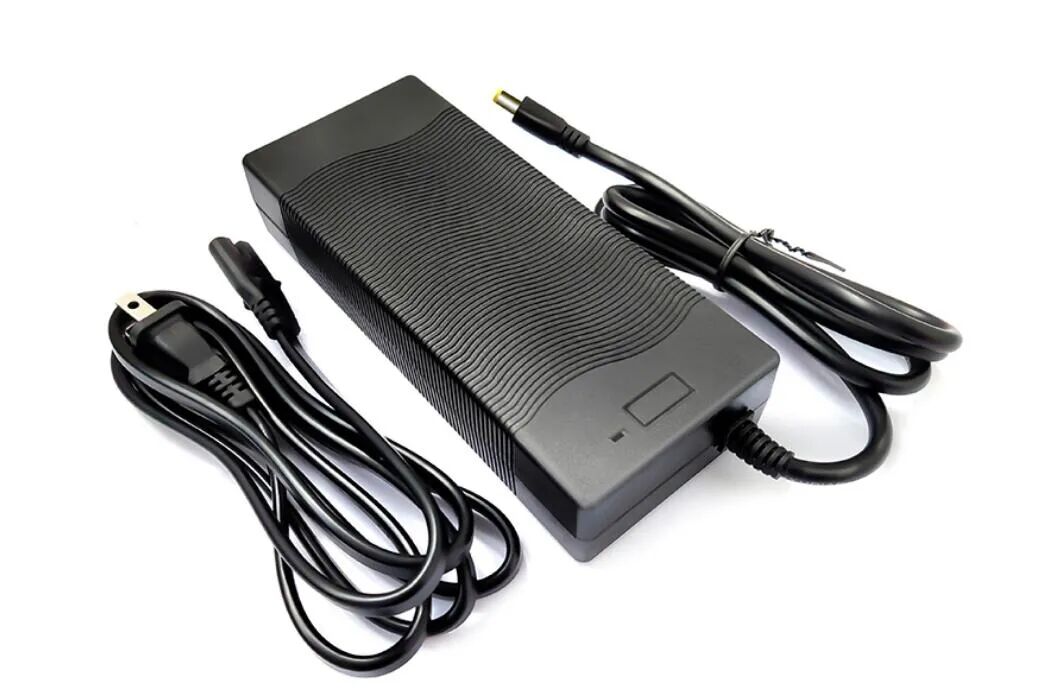 機器人電源模塊設計：如何用三極管實現(xiàn)低成本開關控制？