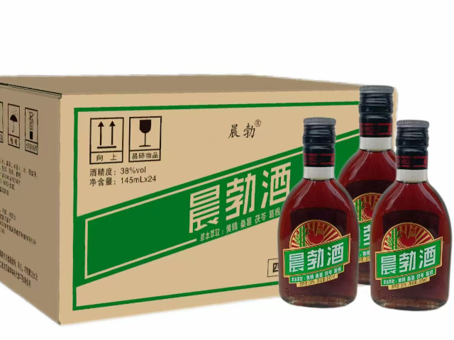 家庭聚会白酒历史传承,白酒