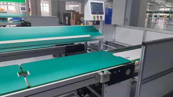 后焊皮帶線 皮帶傳送焊接調(diào)試生產(chǎn)線