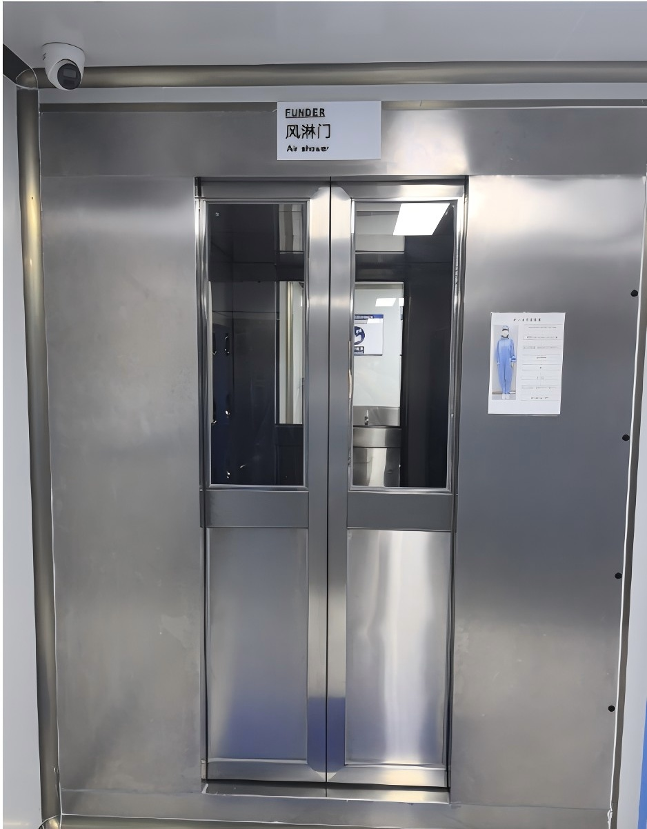 深圳市聯(lián)創(chuàng)興凈化科技有限公司無(wú)塵車(chē)間如何防范微粒子污染？