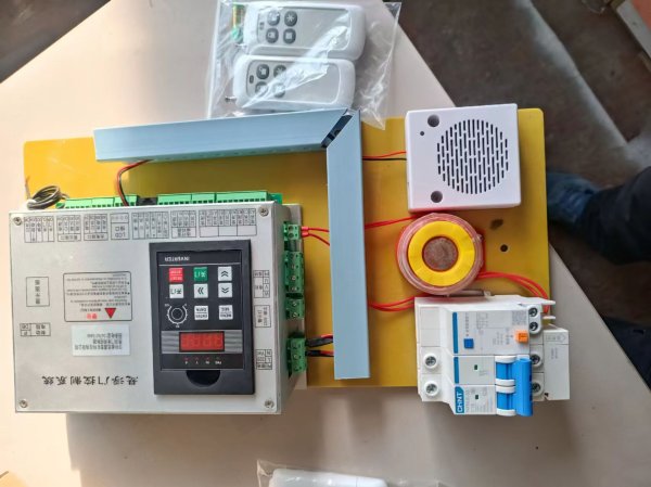 懸浮門控制系統