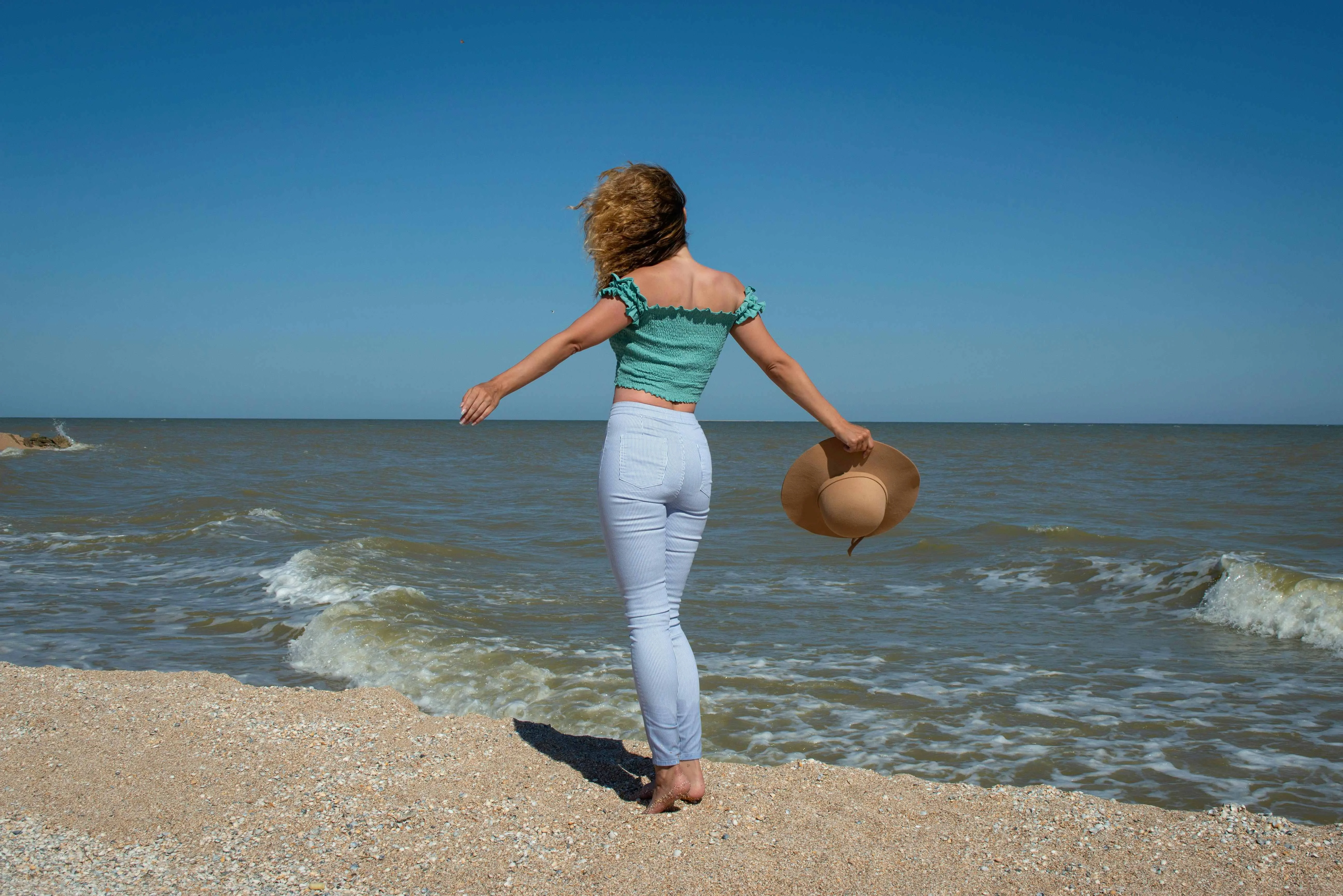 女裝為什么能站在了個(gè)性與創(chuàng)意的璀璨舞臺(tái)