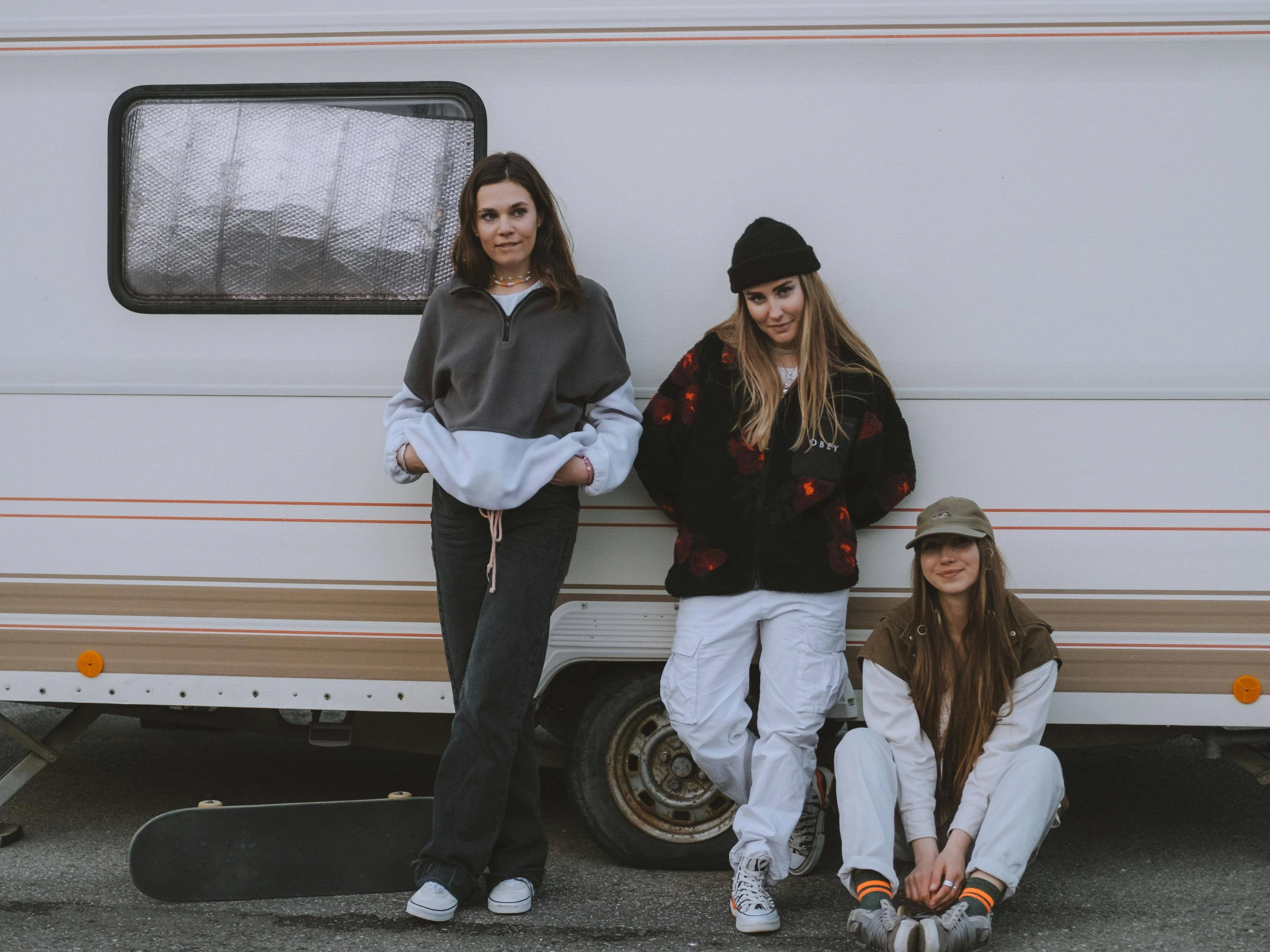 女裝為什么能站在了個(gè)性與創(chuàng)意的璀璨舞臺(tái)