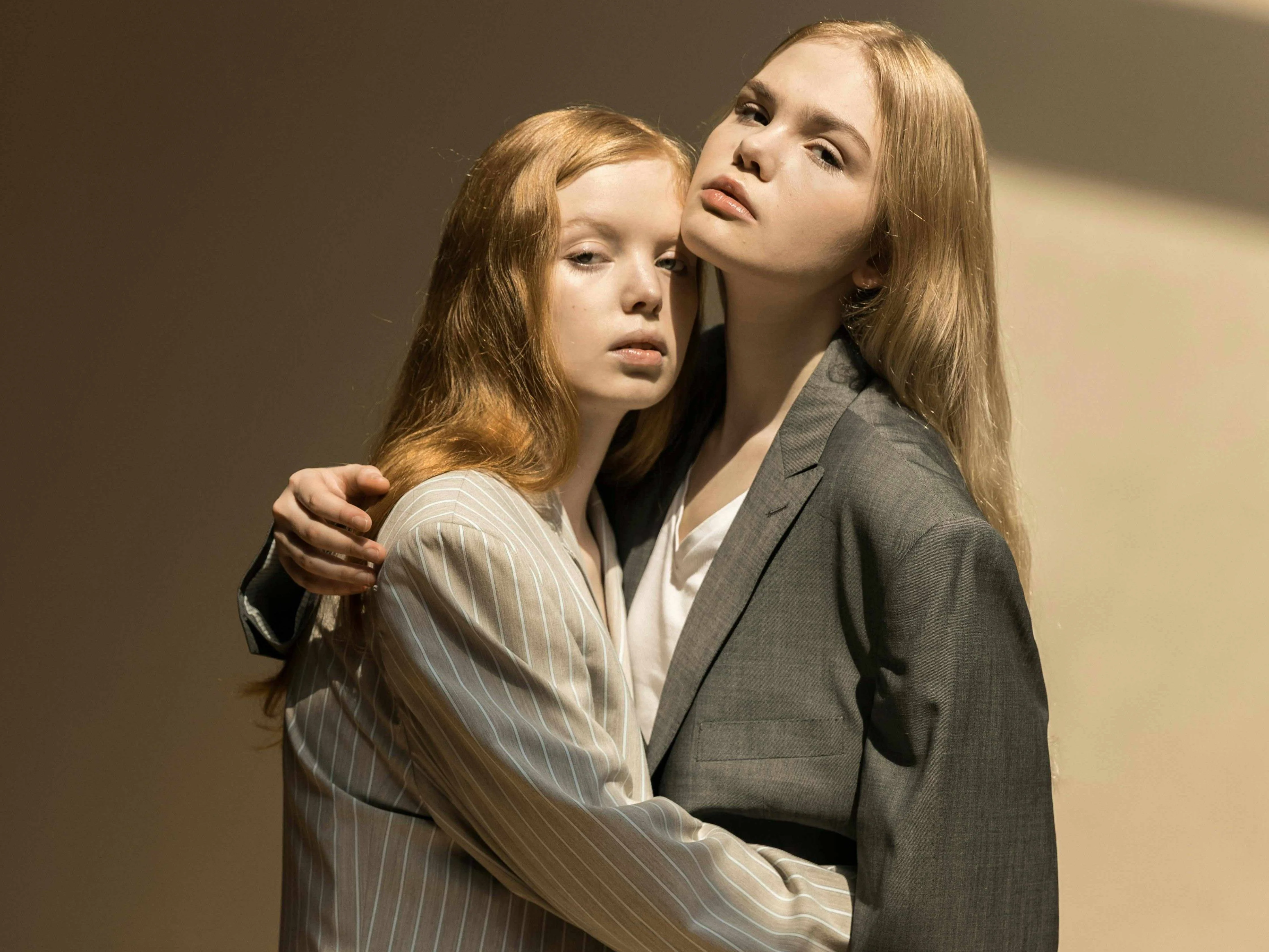 女生穿西裝：解鎖時尚新境界，探索多重魅力