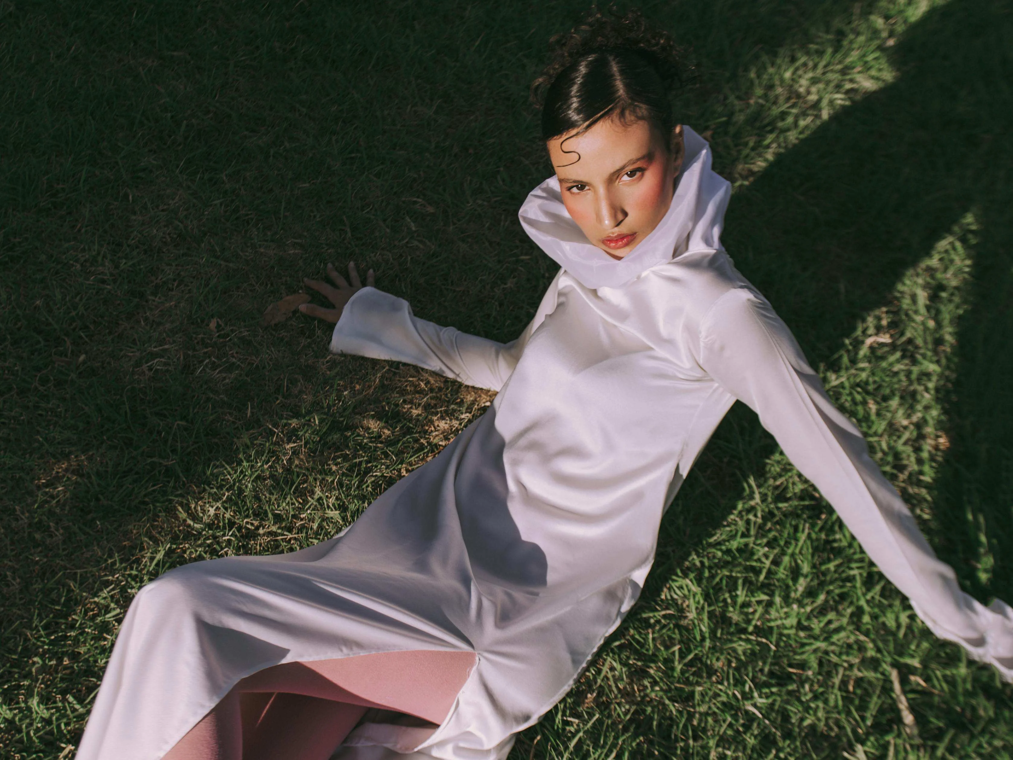 中國(guó)女裝市場(chǎng)：競(jìng)爭(zhēng)激烈與消費(fèi)升級(jí)并存