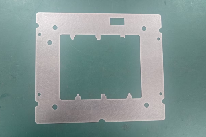 北京電容精密激光加工材質(zhì) 深圳市毅士達(dá)鑫精密科技供應(yīng)