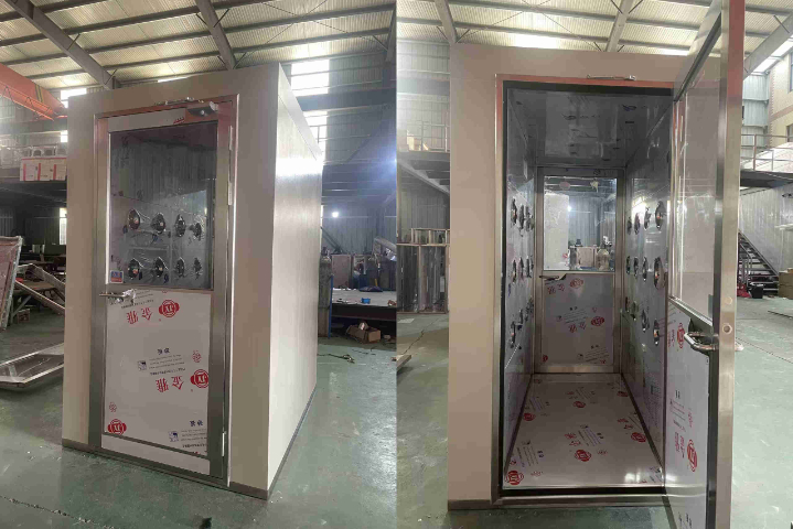 蘇州雙人雙吹風(fēng)淋室 歡迎來電 蘇州艾克利凈化設(shè)備供應(yīng);