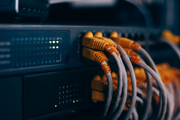 自動化零件如何通過智能產(chǎn)線提升批量生產(chǎn)一致性？