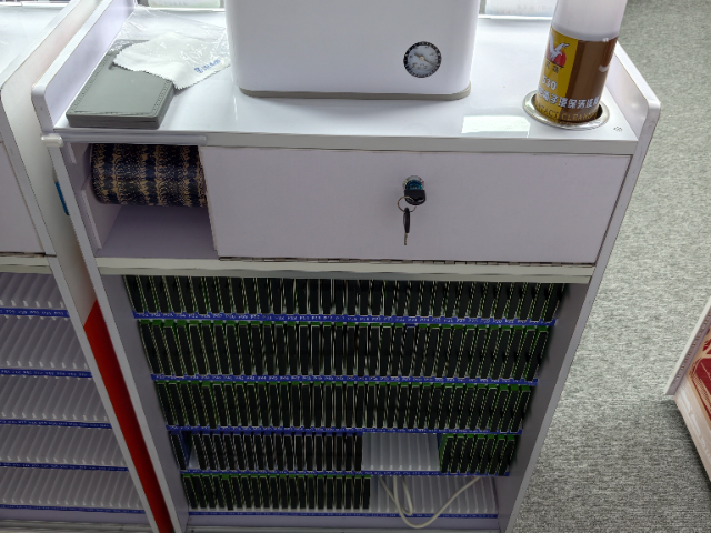 安徽擺攤神器M16貼膜機(店中店方案）廠家現(xiàn)貨 誠信為本 中鑫時代科技供應(yīng)