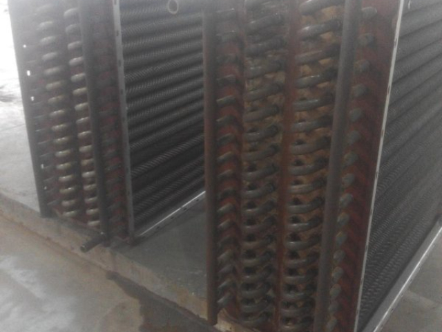 青海全焊接板式換熱器價(jià)格 湖北艾瑪換熱設(shè)備供應(yīng);