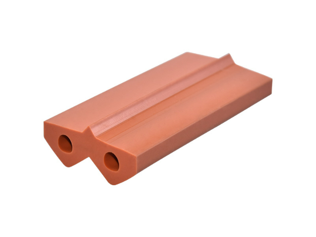 山東橡膠護(hù)套生產(chǎn) 誠(chéng)信服務(wù) 上海西郊橡膠供應(yīng)