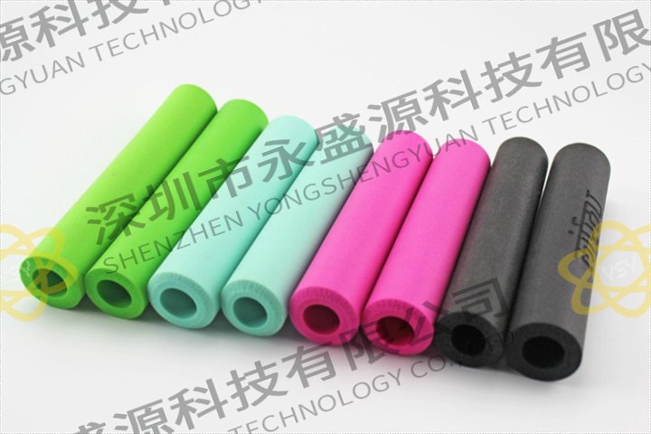 三亞導(dǎo)電硅膠發(fā)泡棒廠家