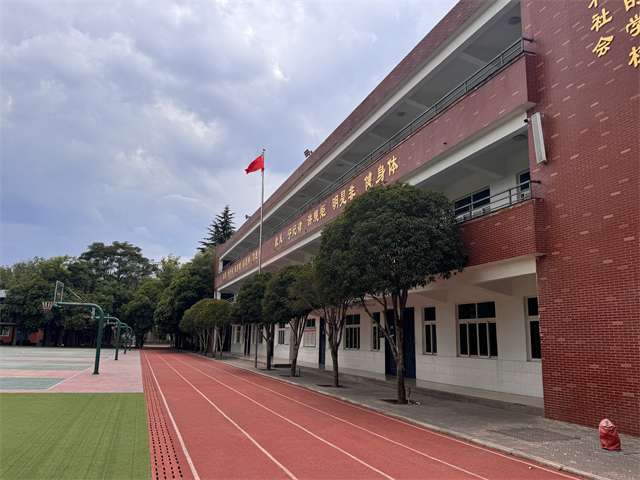 洛陽(yáng)老牌私立高中小語(yǔ)種班