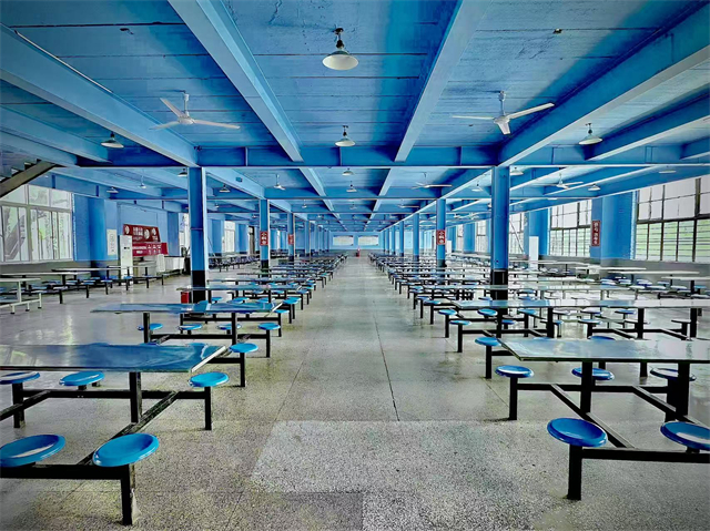 洛陽澗西區(qū)全封閉高中小班